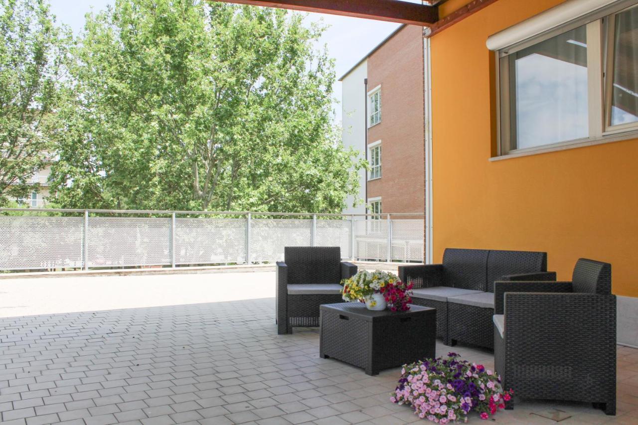 ראבנה Altum Villare Apartments מראה חיצוני תמונה